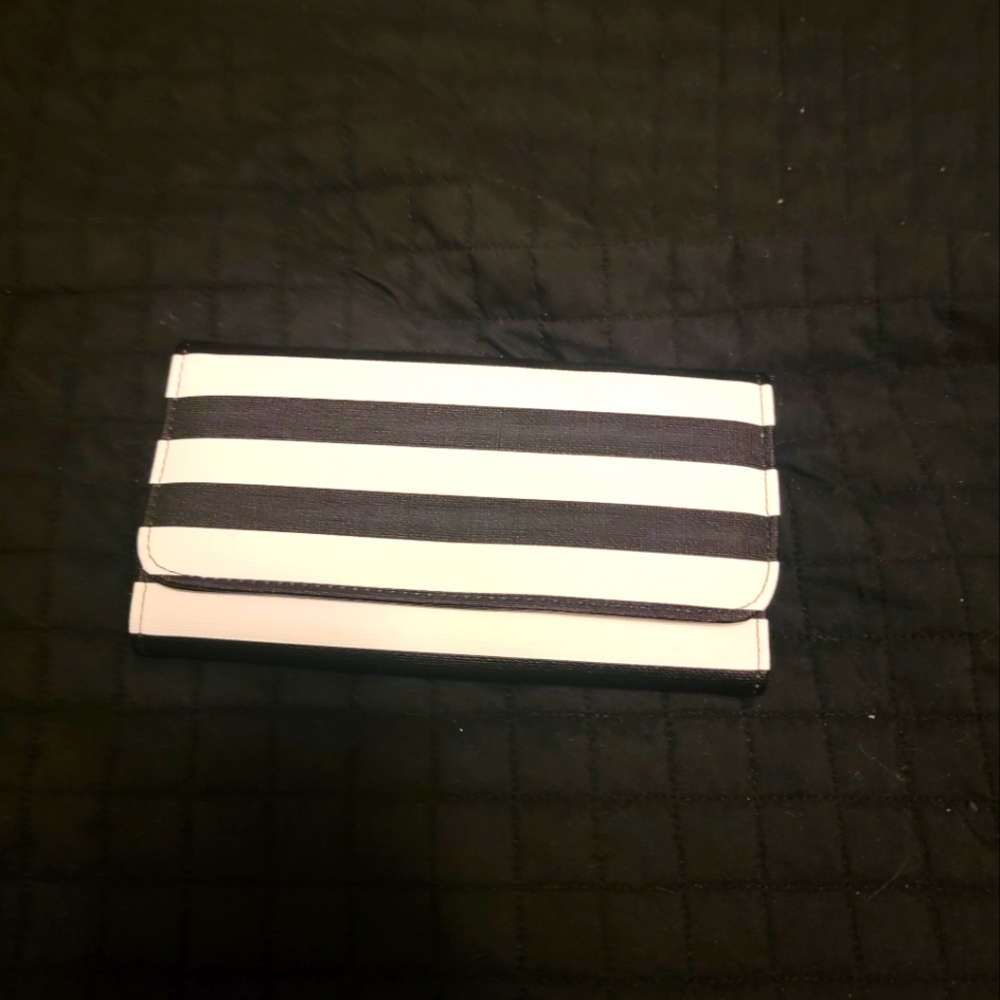 Kut from the Kloth Wallet